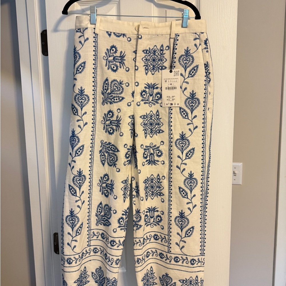 NWT Zara Embroidered Cream and Blue Patterned Cropped Pants